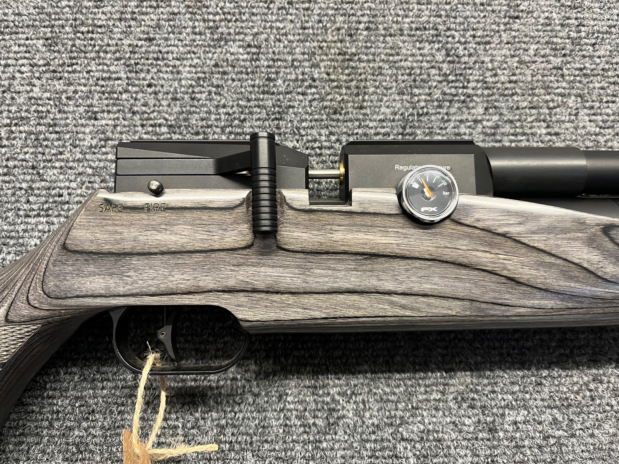 Fx Dreamline Classic Laminate Black Pepper 22 Sold Awaiting Delivery Mallard Barn Game 2931